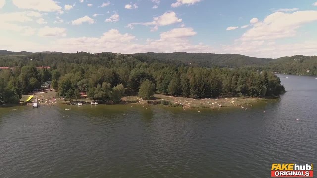 Худенькая телка вылизала подругу - #1