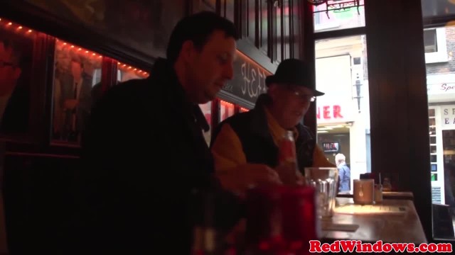 Два мужика делят дырки давалки - #3