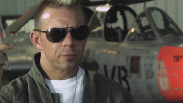 Красотка попала в мужскую баню - #4