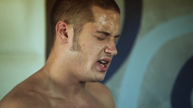 Бармен отодрал официантку у стойки - #10