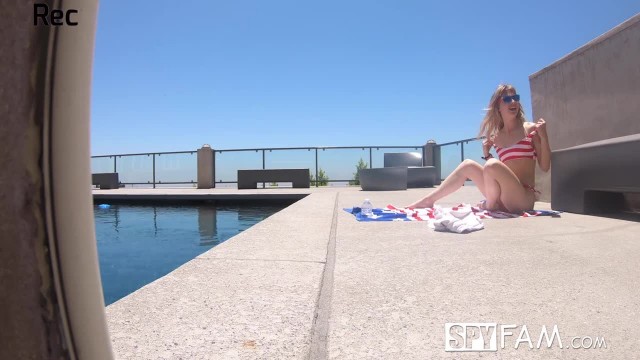 Худышка отдалась чистильщицу бассейна - #2