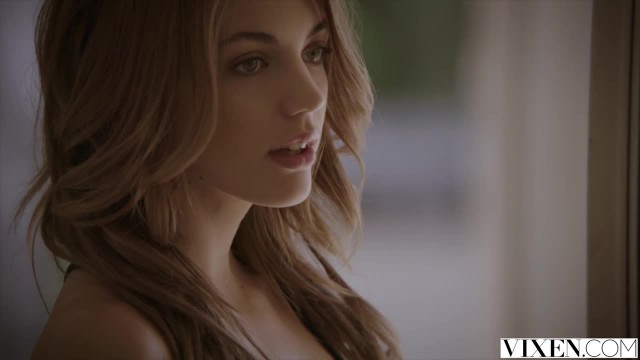 Худенькая давалка трахается с любовником - #1