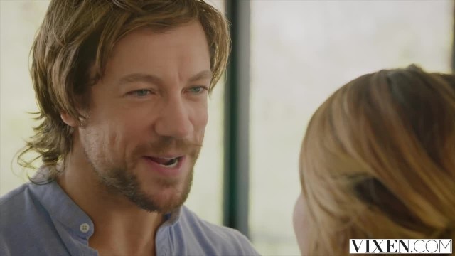 Худышка с волосатым лобком трахается с преподом - #2