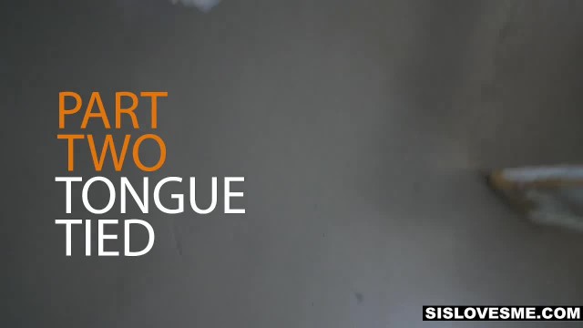 Грудастая брюнетка кончает от первого лица - #4